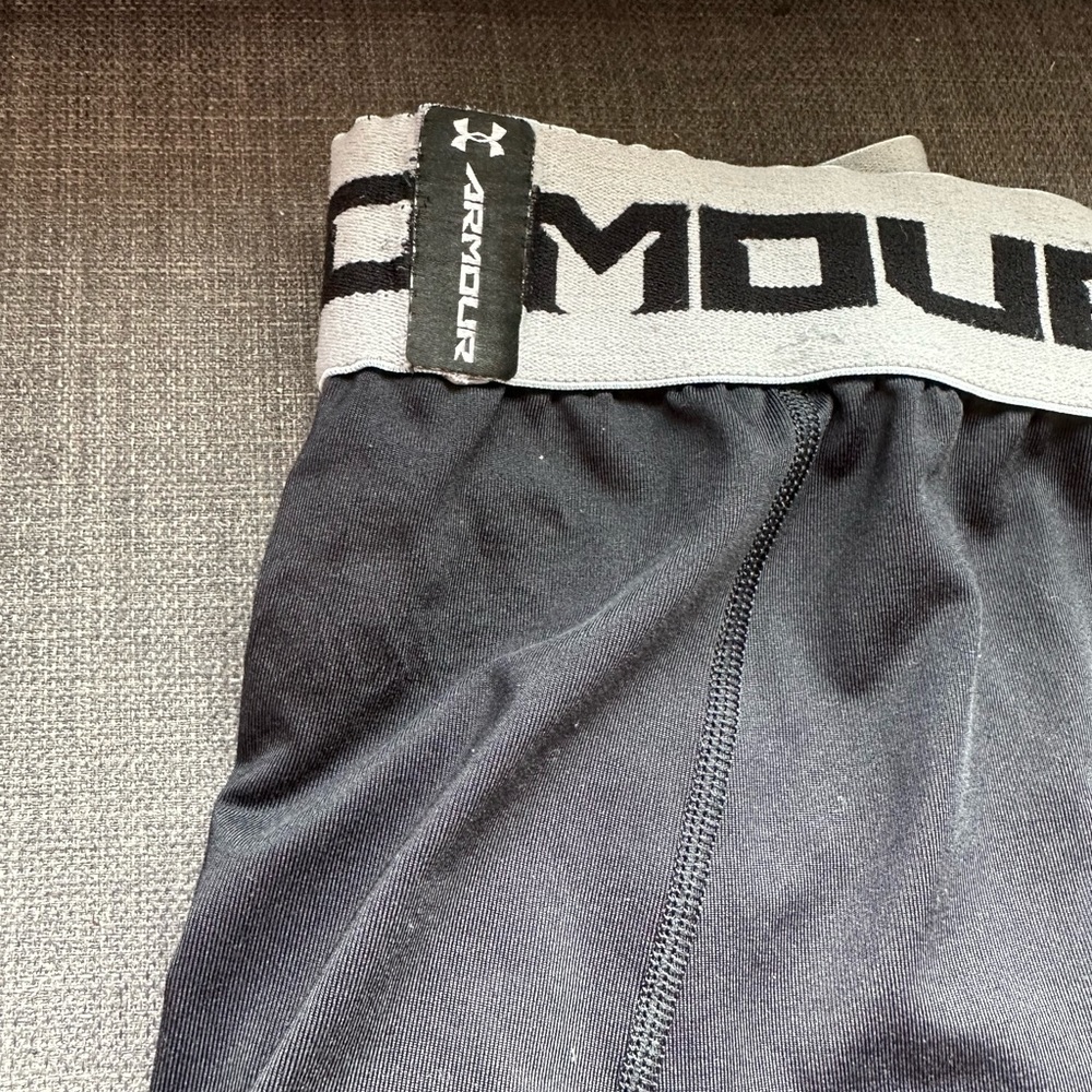 Under Armour leggings used but like New no holes still great condition